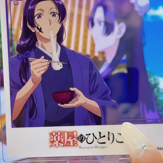 Romantic acrylic charm featured 'Maomao' and 'jinshi' in the kimono form from the anime 'The Apothecary Diaries' 